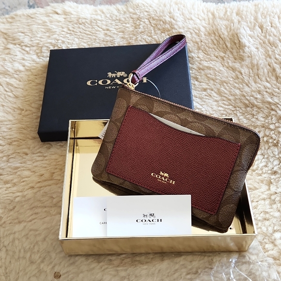 NWT IOB Coach Metallic Cherry Color Block Sig Corner Zip Wristlet 🍒 - Picture 12 of 16